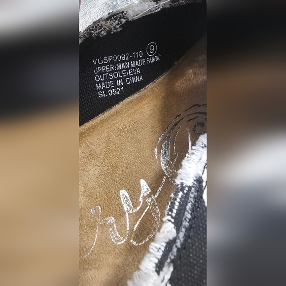 Women's Very G Black and White Cow Print Clog Shoes-Size 9 - Picture 9 of 9